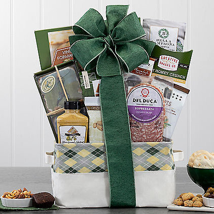 Hole In One: Golf Gift Basket